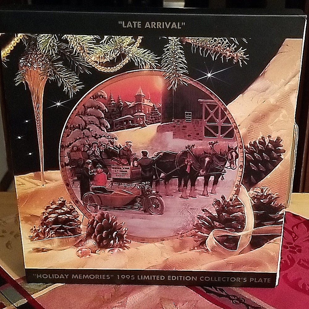 HARLEY DAVIDSON HOLIDAY PLATE. 99415-96Z